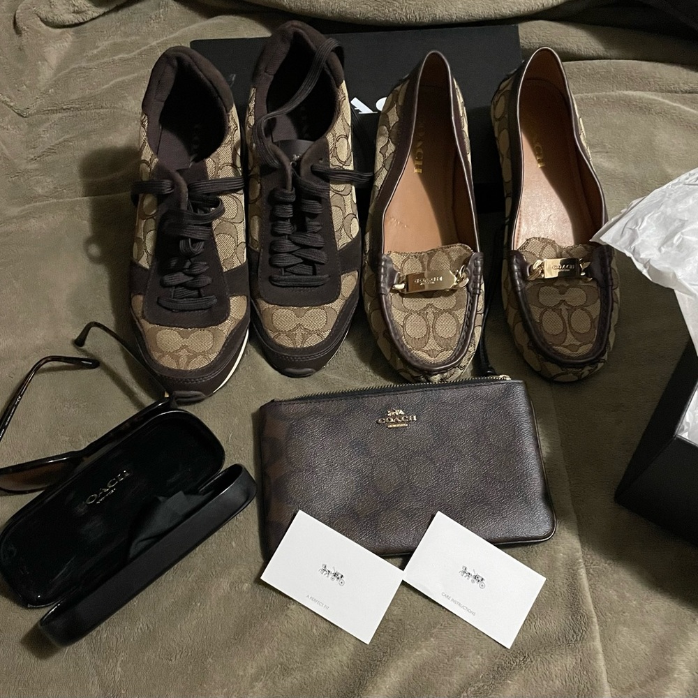Authentic Coach Sneakers, loafers, Sunglasses, and Wristlet Lot - Picture 10 of 10